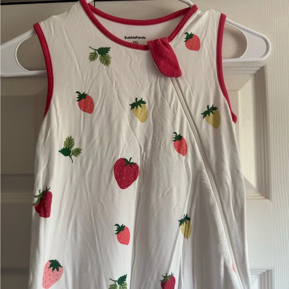 Strawberry Print Bamboo Sleep Sack 0.5 tog - Picture 5 of 7